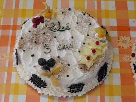 Gâteau rond meringué – Chloé 3 ans